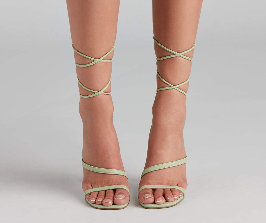 Klasyczne Sznurowane Buty na Obcasie