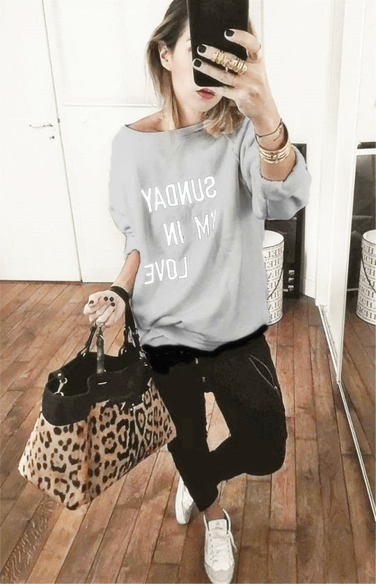 Damski Sweter – Oversized Krój – Nadruk Sloganowy – Miękka Bawełna – Długie Rękawy