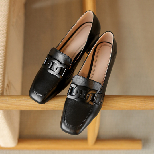 Evrynth | Damskie skórzane loafersy - Elegancki design z klamrą, grube obcasy