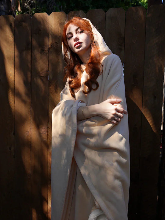 Eden Hoodie Blanket – Twój Kokon Komfortu