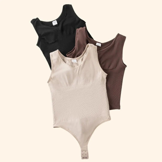 Loreleia - Flattering String Body dla kobiet z wbudowanym biustonoszem