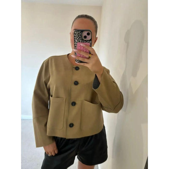 Kurtka Blazer dla Kobiet z Krótkim Krojem, Długimi Rękawami i Eleganckim Dopasowaniem