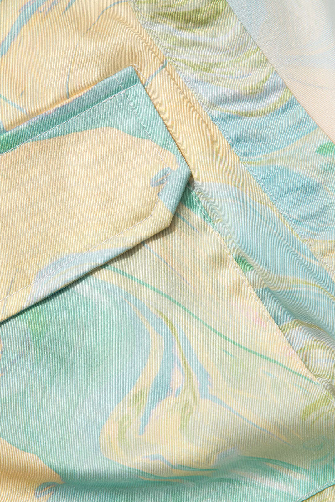 Wilderose - Elegancka Bluzka Crop z Marmurkowym Wzorem dla Pań