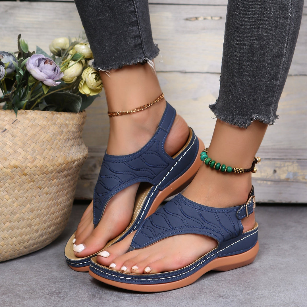 Alpara | Sandały damskie na koturnie z paskiem - Otwarty palec, Slingback