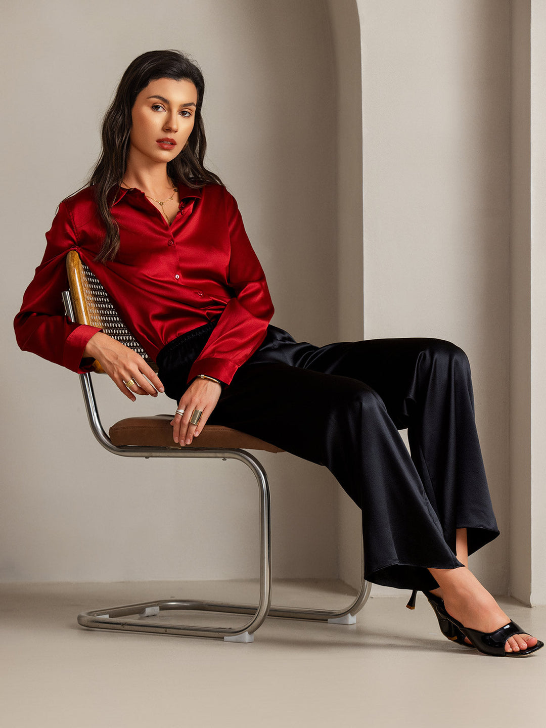 Genoveva - Elegancka Bluzka z Kołnierzykiem dla Pań