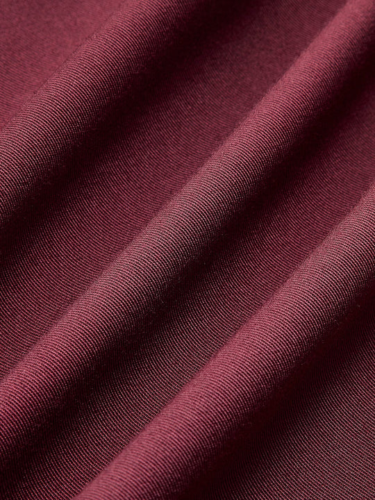 Elena | Minimalistyczna kurtka w kolorze burgundowym – elegancja spotyka wszechstronność
