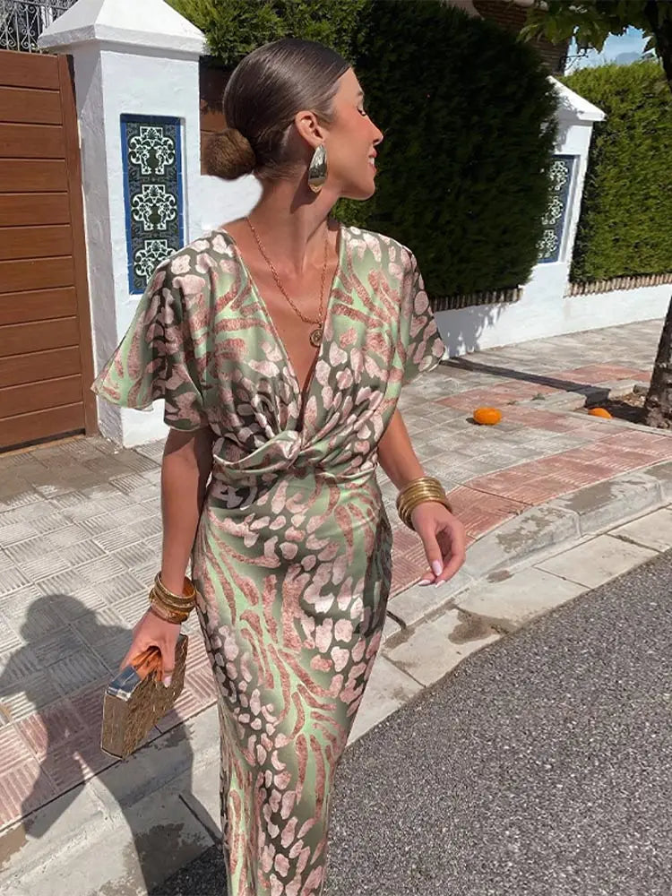 Kobieta | Zielona Sukienka Maxi | Elegancki Abstrakcyjny Nadruk | Dekolt Kopertowy w Serek | Styl Wyrafinowany i Zwiewny