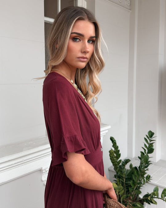 Kobieta | Sukienka Midi | Dekolt V | Guziki Z Przodu | Falbanki