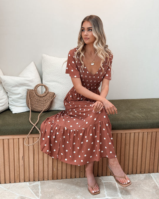 Kobieta | Sukienka Midaxi | Dekolt w Serek | Marszczona Góra | Warstwowy Dół