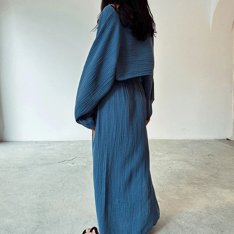 Kobieta | Stylowy Zestaw 2-Częściowy | Crop Top z Długim Rękawem | Długa Spódnica z Rozcięciami | Nowoczesny Komplet