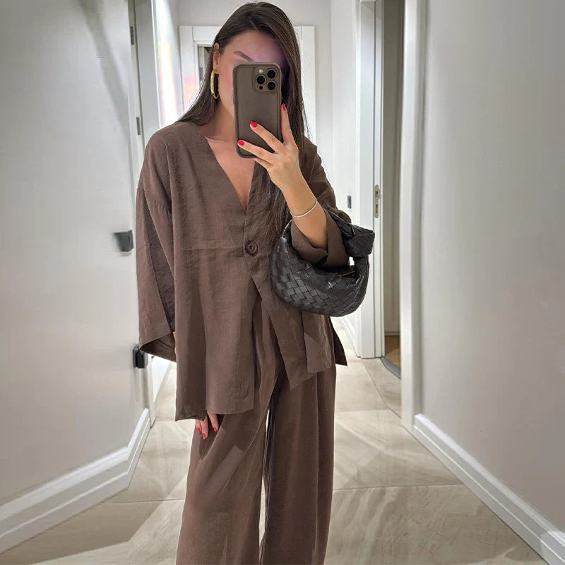 Kobieta | Stylowy Zestaw Lniany | Koszula na Guziki | Długie Spodnie | Oversizowy Komplet