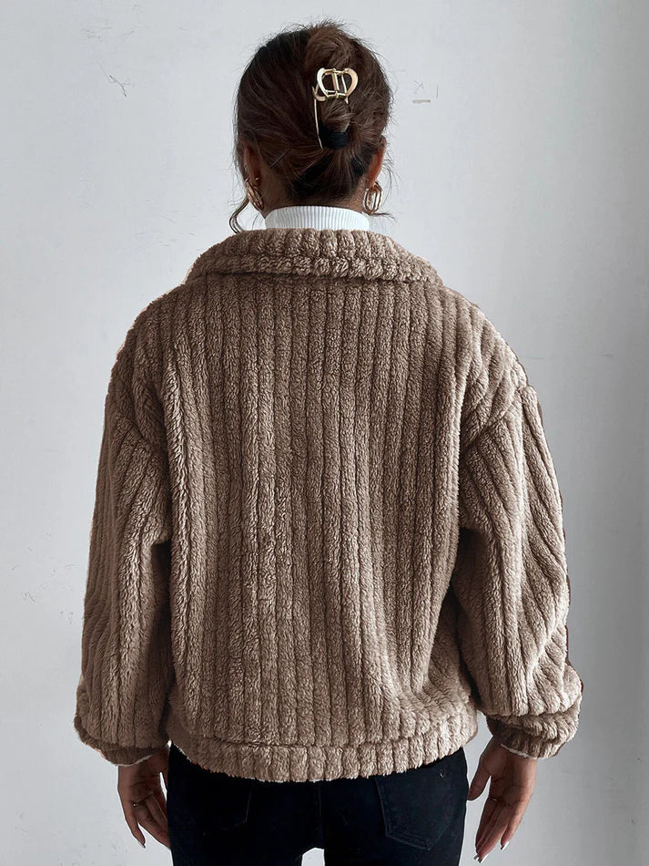 Kobieta | Kurtka Pluszowa Brooke | Miękka i Stylowa | Komfort i Ciepło na Każdą Okazję