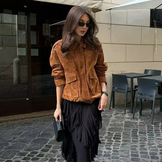Kurtka Bomber Damska w Stylu Streetwear z Zapięciem na Napę i Kieszeniami na Klapki