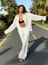 Kobieta | Stylowy Zestaw Lniany | Koszula z Długim Rękawem | Długie Spodnie | Oversizowy Komplet