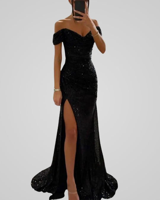 Seraphina Aureli | Sukienka z Odkrytymi Ramionami z Pailletten i Wysokim Rozcięciem