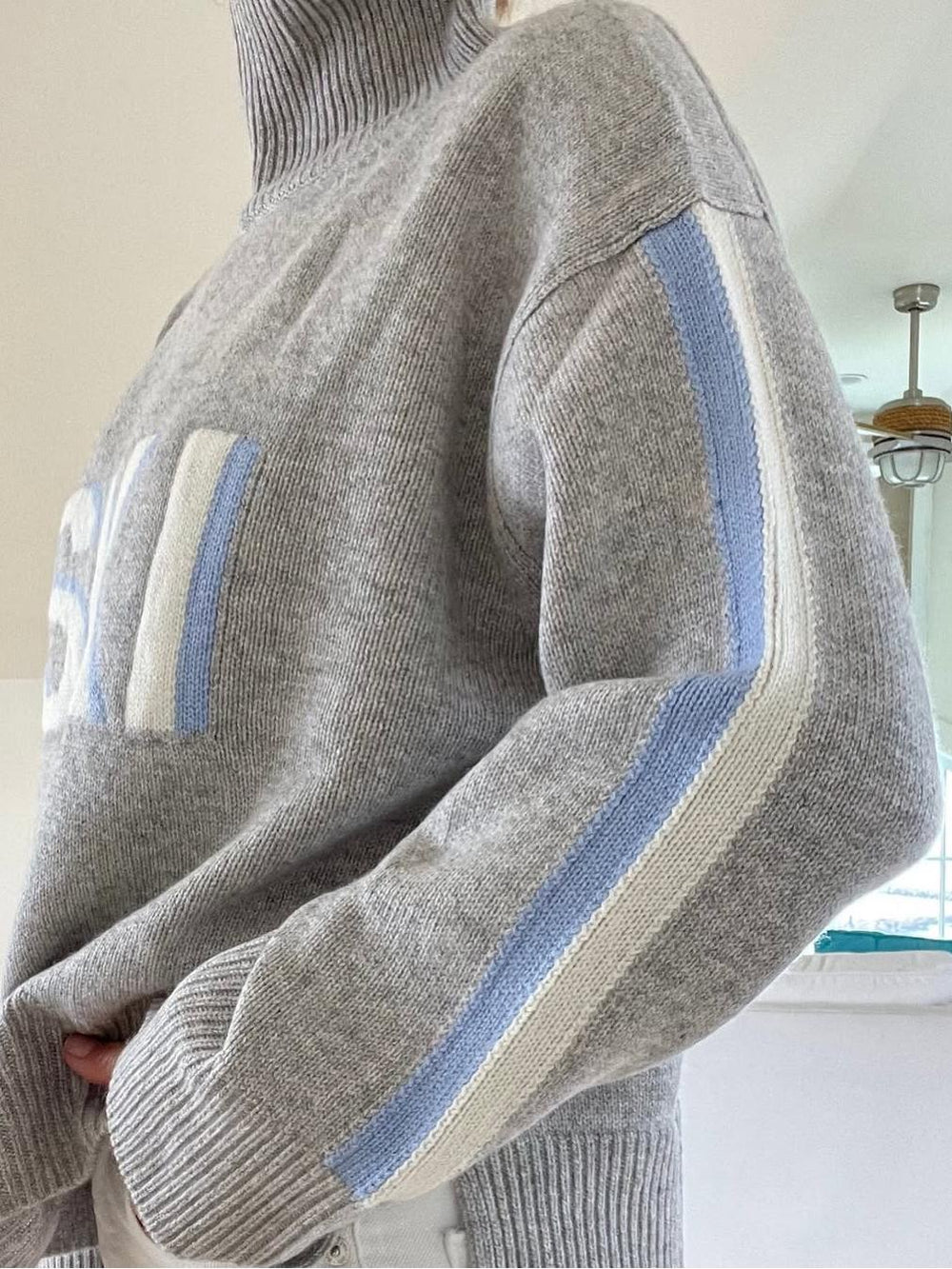 Ilirae - Retro Sweter z Kołnierzem o Vintage Flair