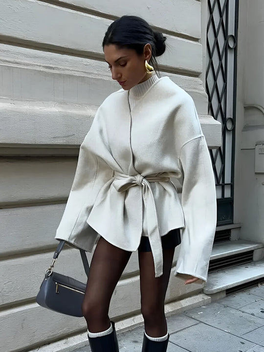 Damska kimono-kurtka – elegancki kardigan z paskiem