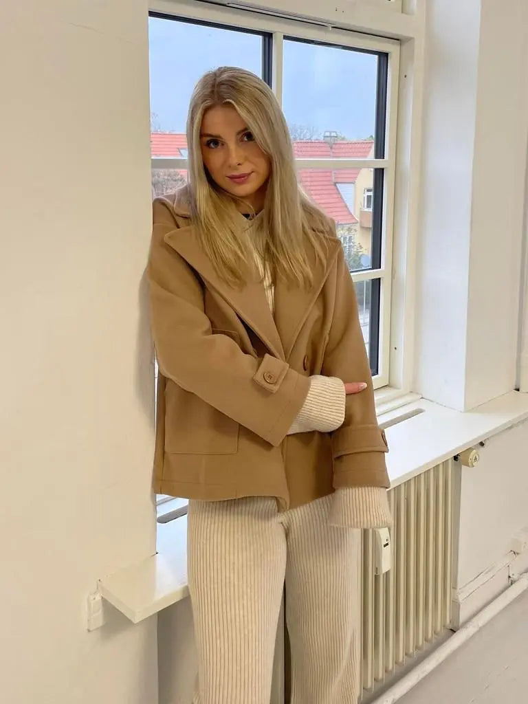 Płaszcz z podwójnym zapięciem damski