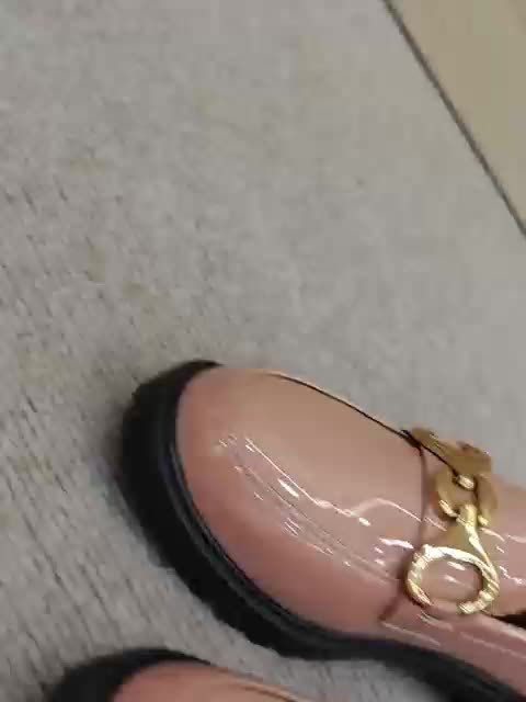 OutStride | Lśniące Mokasyny Damskie - Buty Slip-On w Brytyjskim Stylu