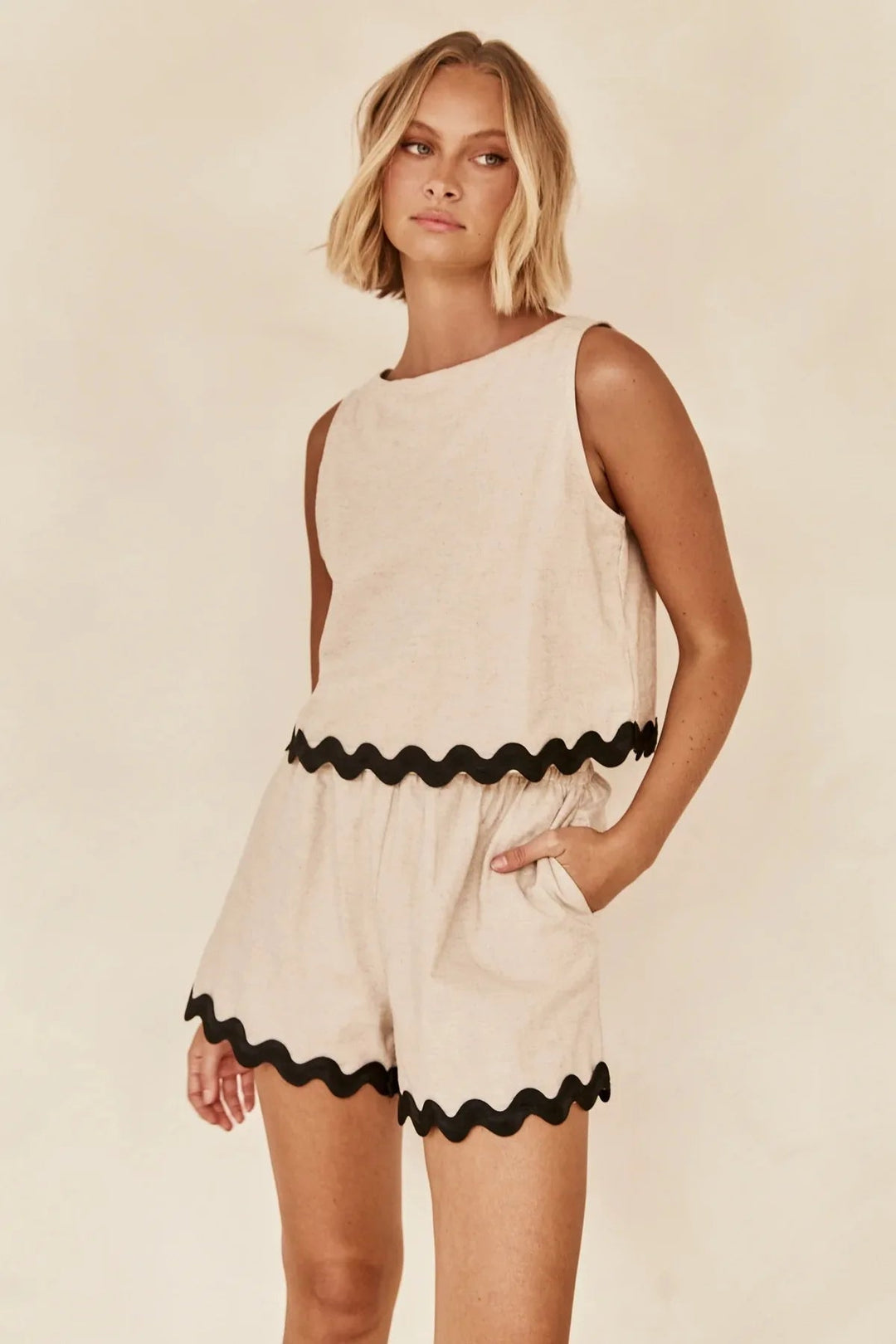 Sheila | Krótki Zestaw | Nowoczesny | 2-Częściowy | Modny | Komfortowy