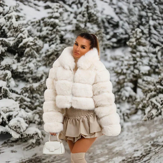 Krótki Płaszcz z Paskiem dla Kobiet | Idealny na Zimę