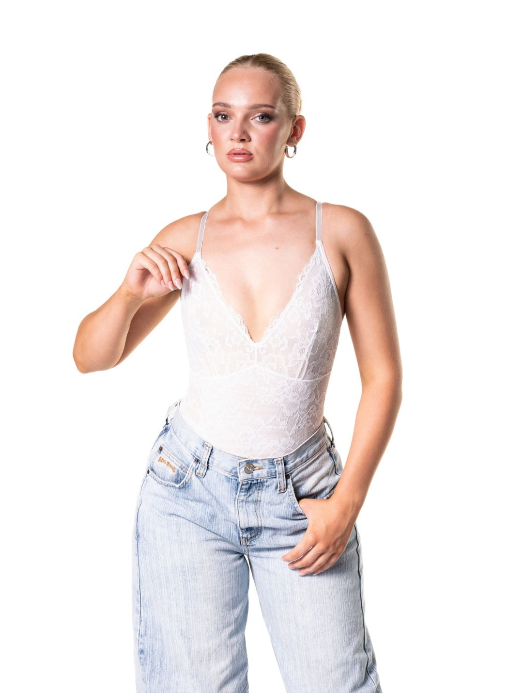 Body modelujące z koronką
