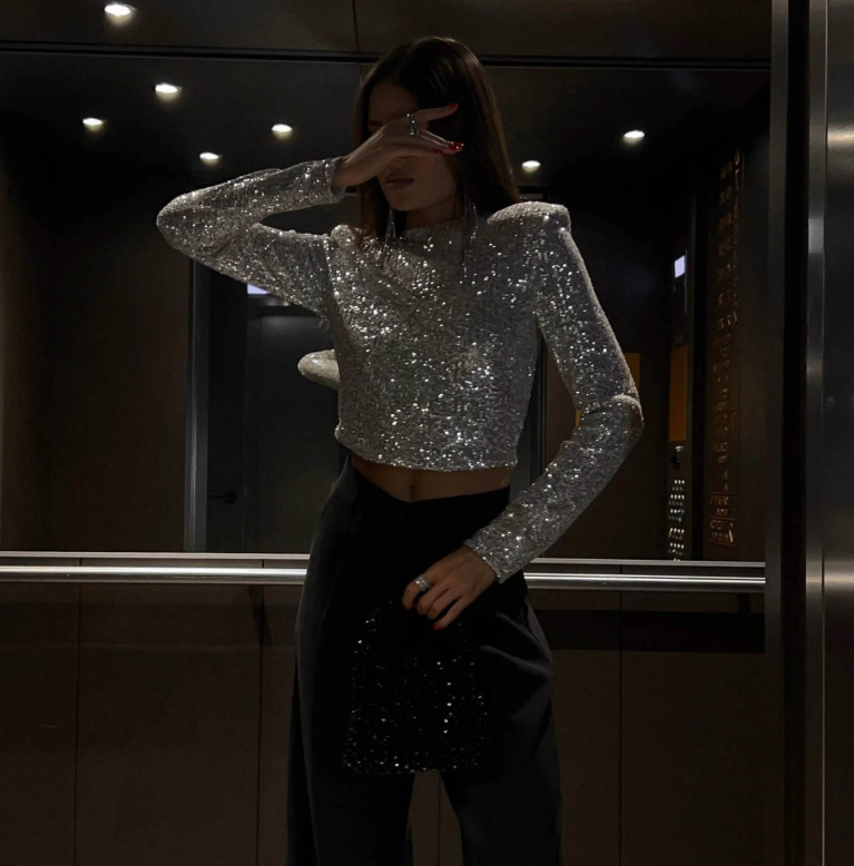 Pleun | Top z cekinami z długim rękawem