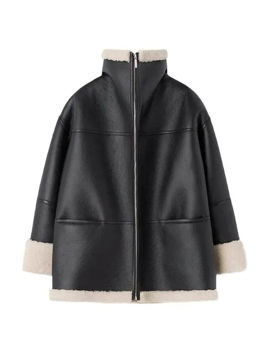 Lizzy | Oversized kurtka z sztucznej skóry z futrem w kolorze czarnym